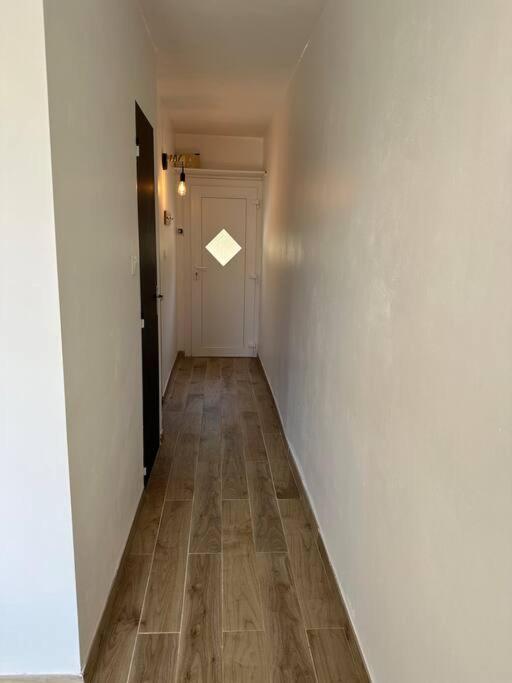 Joli T2 Climatise, Jardin, Confort, Idealement Situe * Le Grau d'Agde